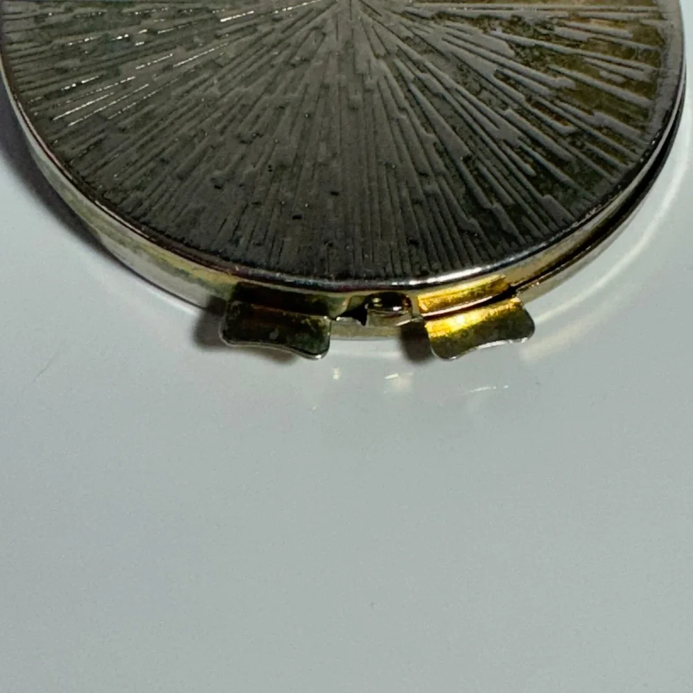 Vintage Japanese Pagoda Mount Fuji Cherry Blossom Round Compact Mirror Used‎